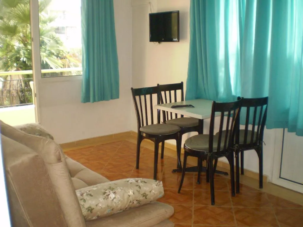 Blue Yacht Marina Apart Hotel Μαρμαρίς
